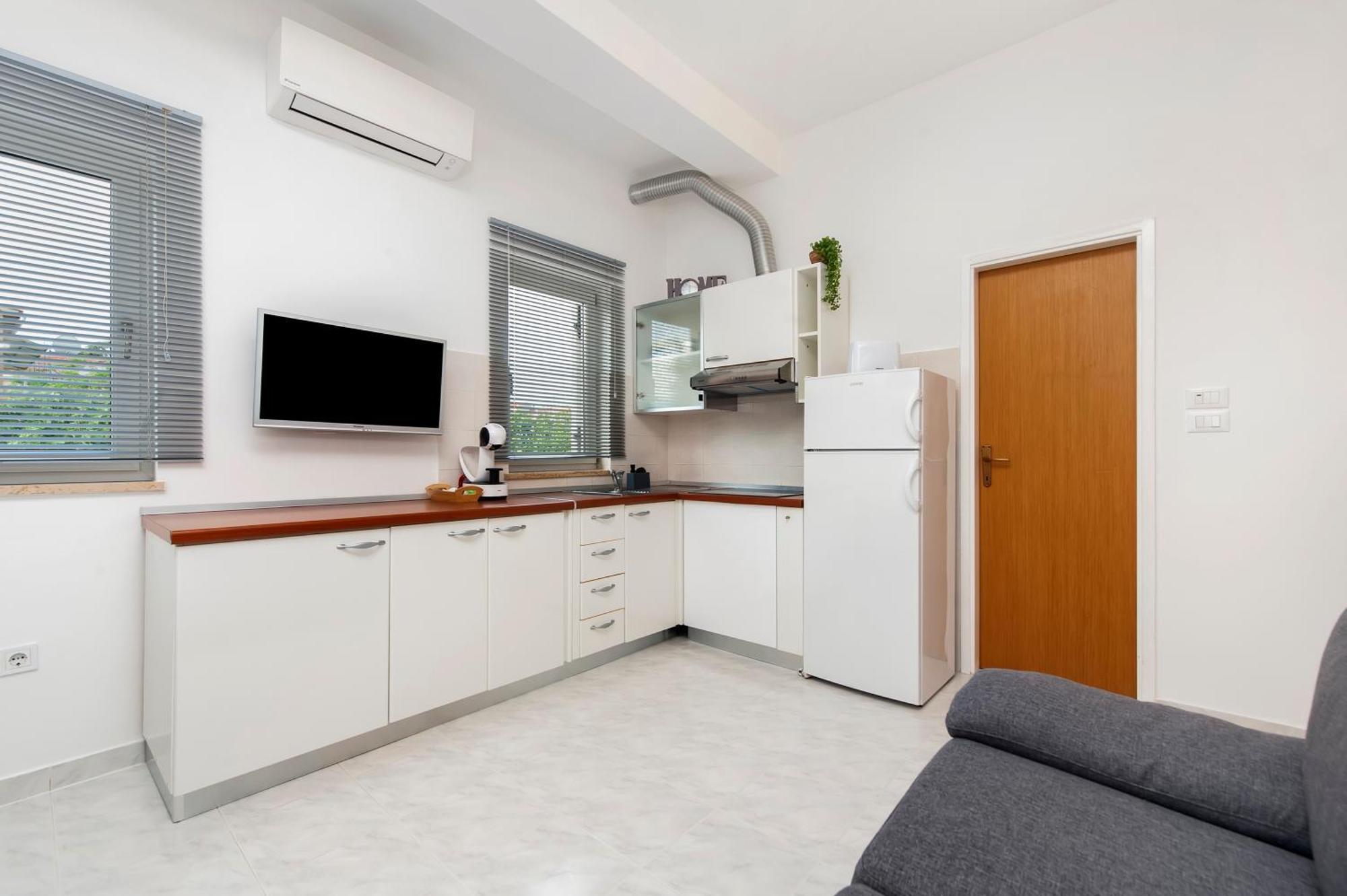 Apartman Nevera Adults Only Rovinj Bagian luar foto