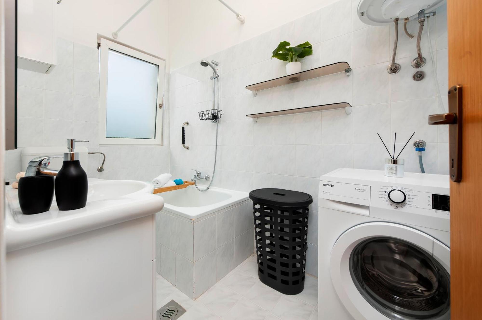 Apartman Nevera Adults Only Rovinj Bagian luar foto
