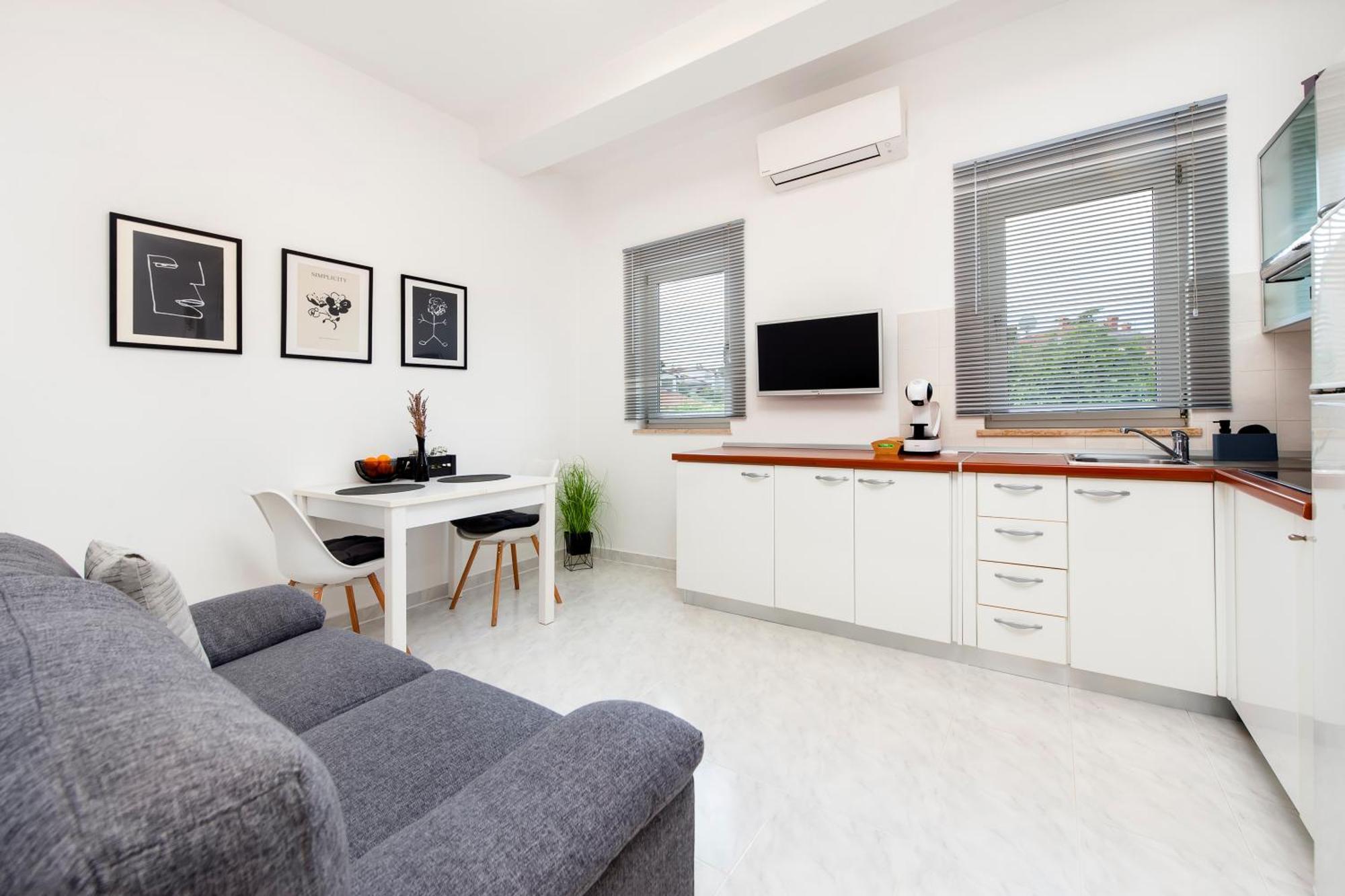 Apartman Nevera Adults Only Rovinj Bagian luar foto